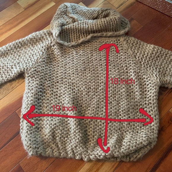 Off the shoulder sweater - Picture 3 of 3